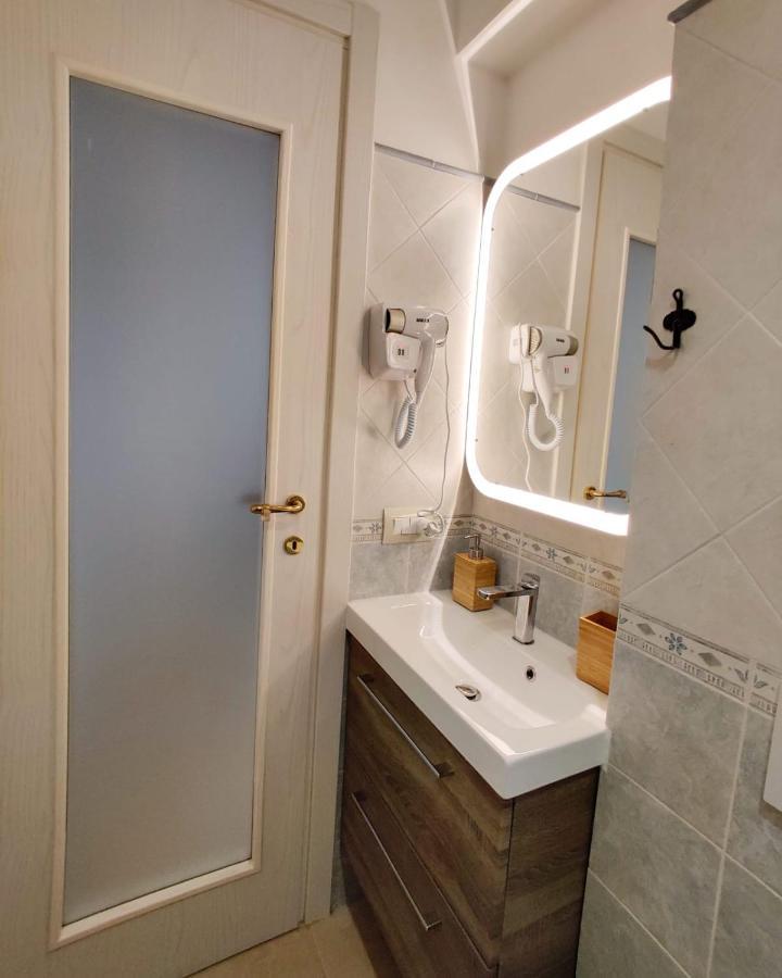 C'Era Una Volta Apartments Полиняно а Маре Екстериор снимка