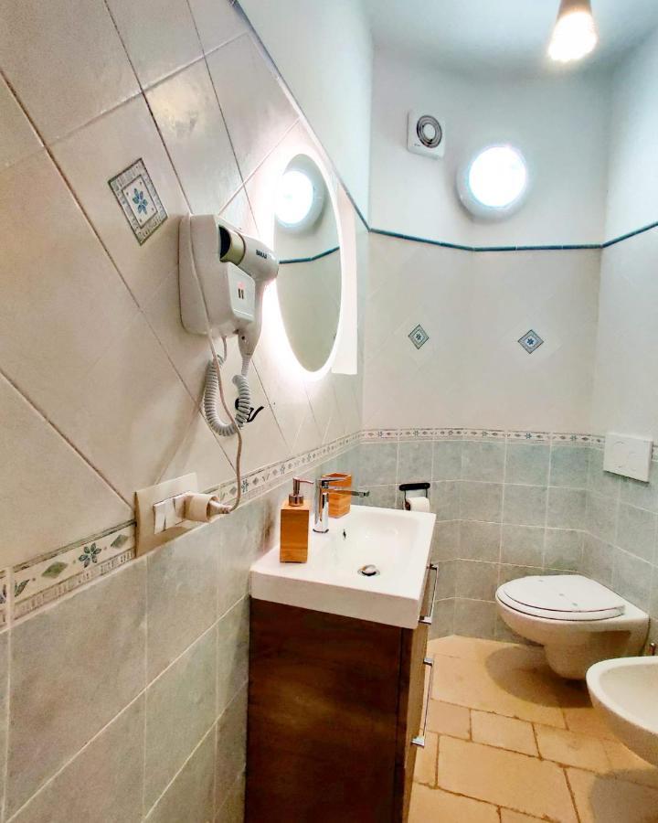 C'Era Una Volta Apartments Полиняно а Маре Екстериор снимка